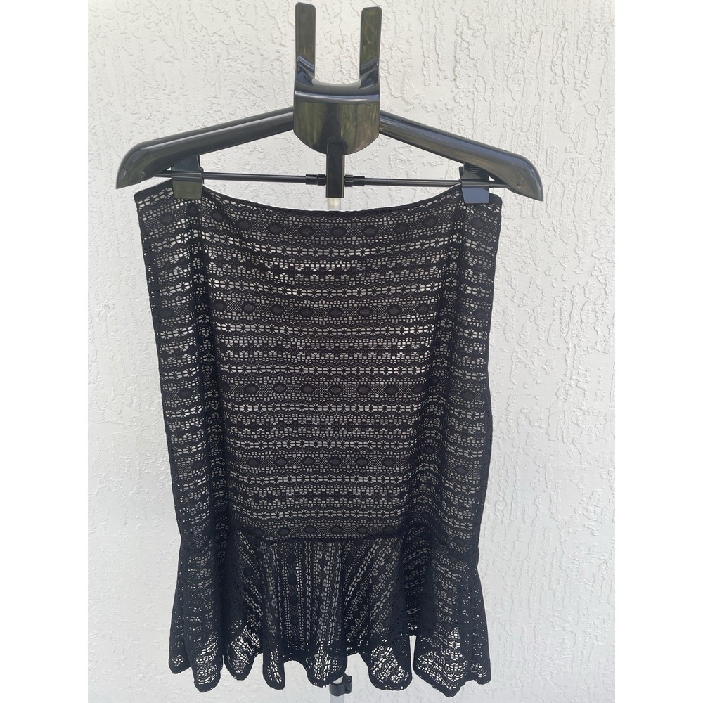 Worthington Black Crochet Skirt  Size 14 Fully Lined Side Zip Bottom Ruffle